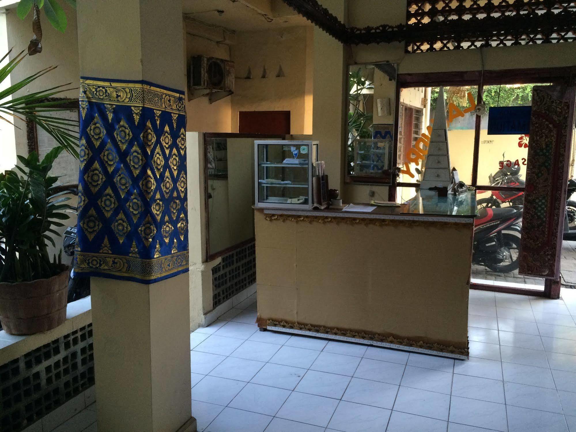 Rita Za Hotel 庫塔 外观 照片